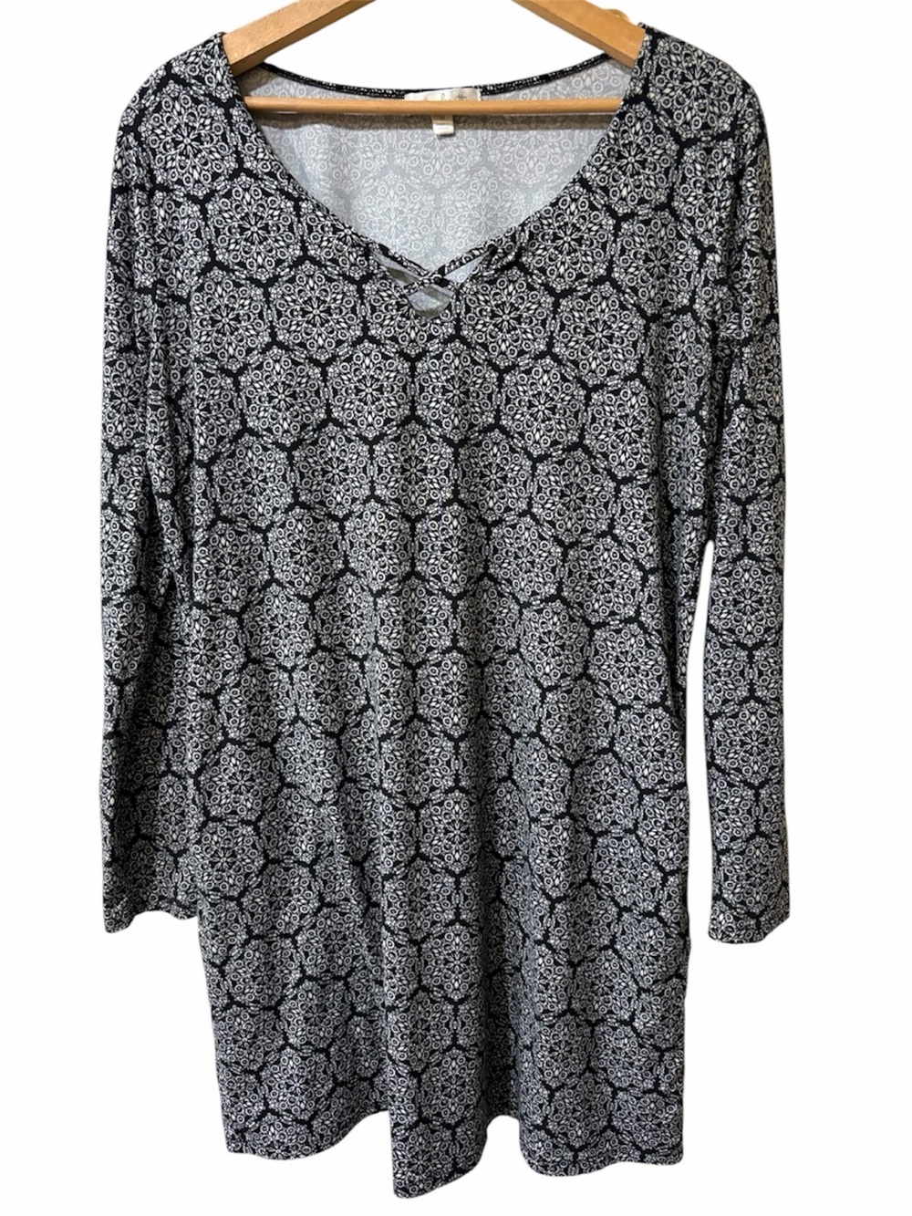 Nine Britton Long Sleeve Tunic Dress — Medallion Print